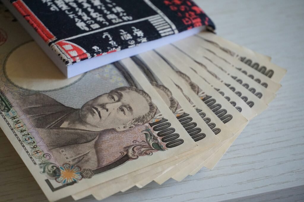 Asian markets cautious ahead of U.S. policy announcements